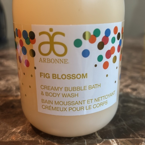 Arbonne Fig Blossom Bubble Bath & Body Wash Set - Picture 2 of 2